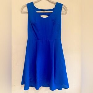 19 Cooper Size Small Elegant Blue Sleeveless Dress